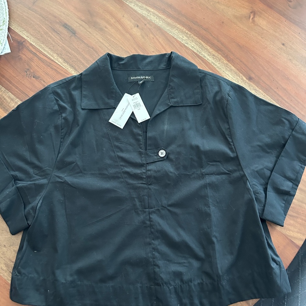 Black Button-Up Short Sleeve Shirt